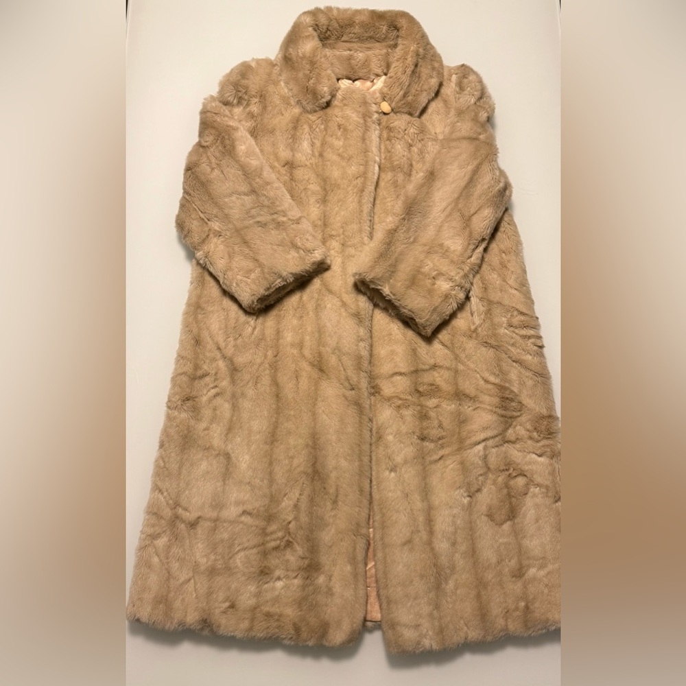 MTissavel of France Women’s Vintage Long Faux Fur Coat in Cream Size Medium - Picture 6 of 7